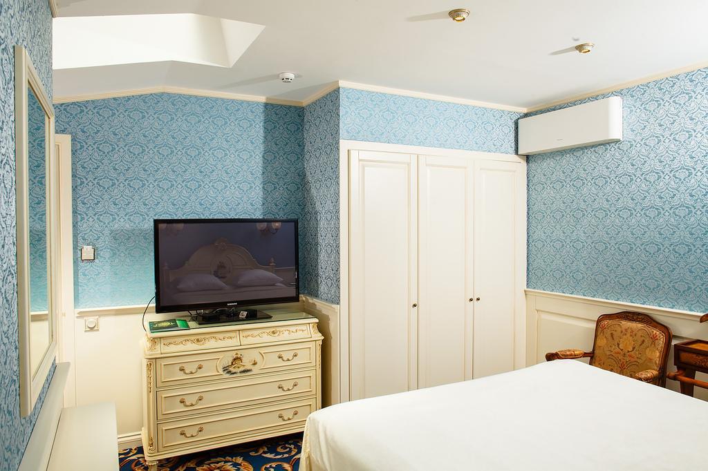 Ministerium Hotel Odessa Exterior photo